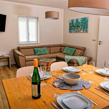 別荘 Holiday Lakeside Village 37 By Interhome *